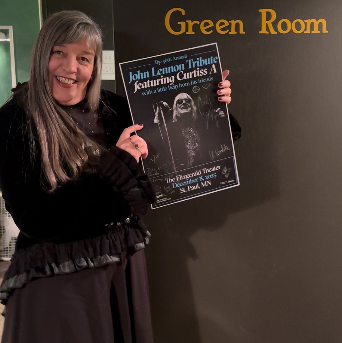 Green Room at the Fitzgerald with Curtiss A Green Room at the Fitzgerald with Curtiss A